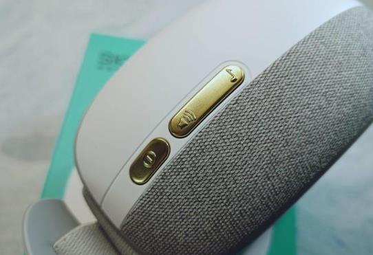 用skg仪脖子长红疙瘩怎么回事？skg仪不震动了中间掉出来是咋回事
