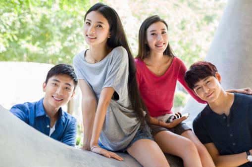 大学里调专业好调吗？2021年高考还有大专吗？