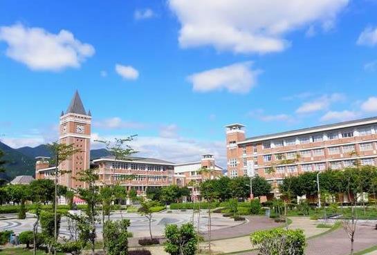 大一可以拿大学奖学金吗?在大学学生报到后什么时候上课