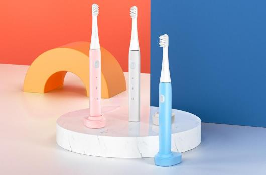 牙刷刷头怎么选?老人用牙刷用软的还是硬的?