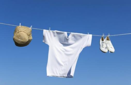 衣服烟味很浓怎么去除?如何保持衣服清香
